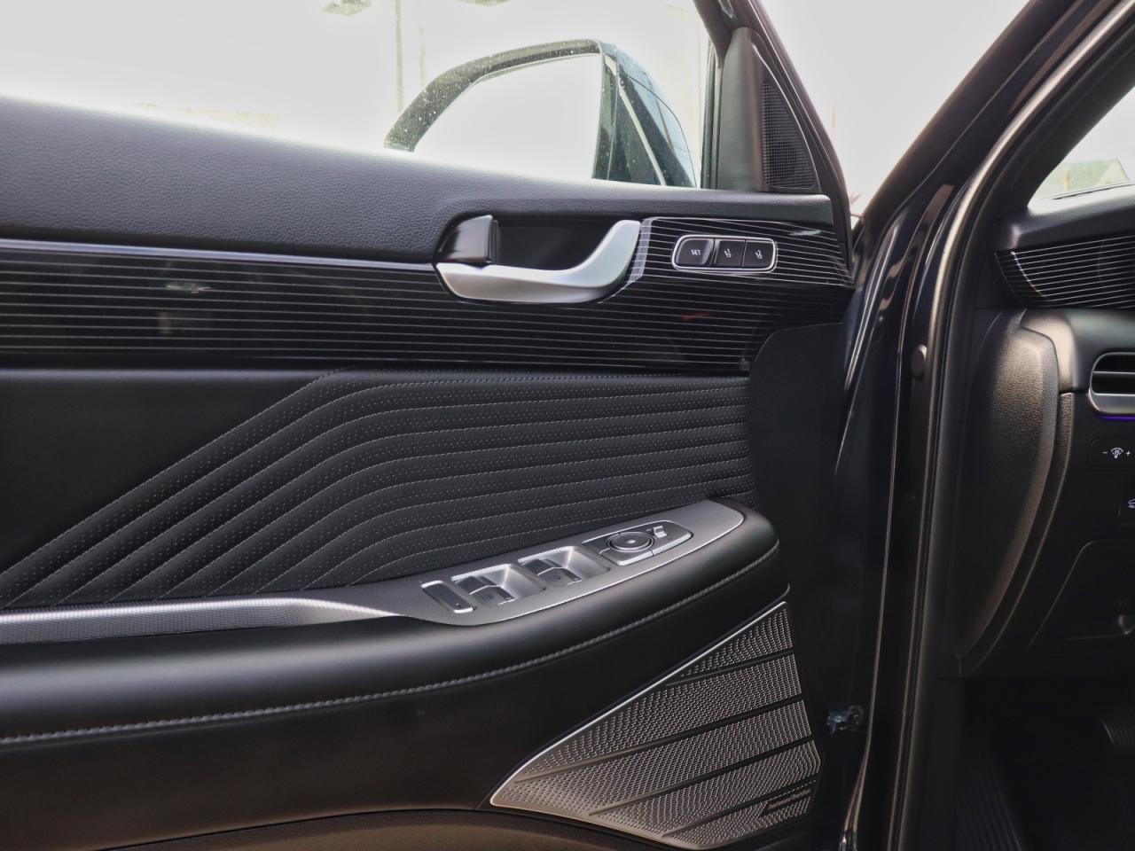 2025 Hyundai PALISADE Ultimate Calligraphy - Demo Unit | 4.99% Finance Available Photo