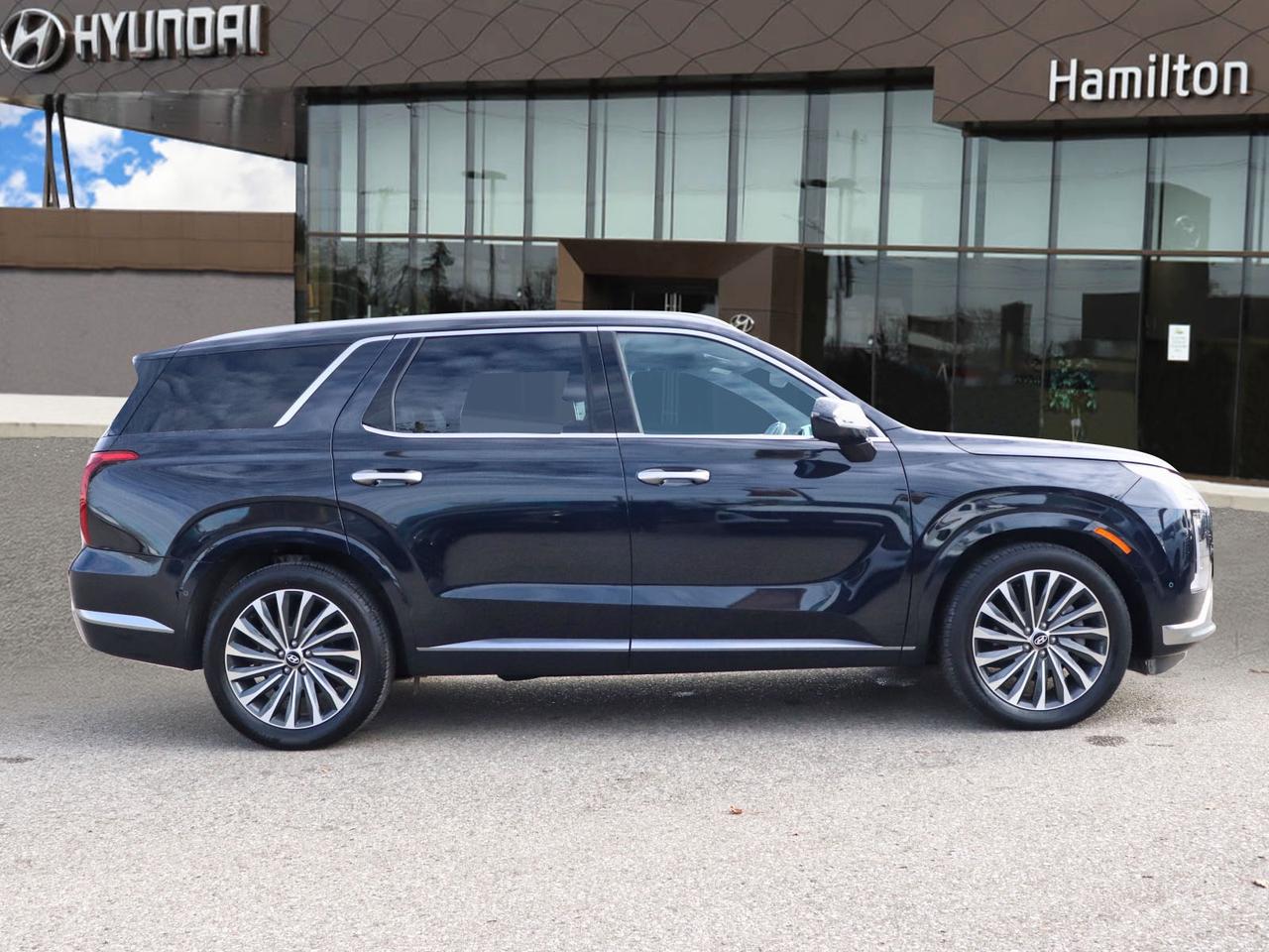 2025 Hyundai PALISADE Ultimate Calligraphy - Demo Unit | 4.99% Finance Available Photo