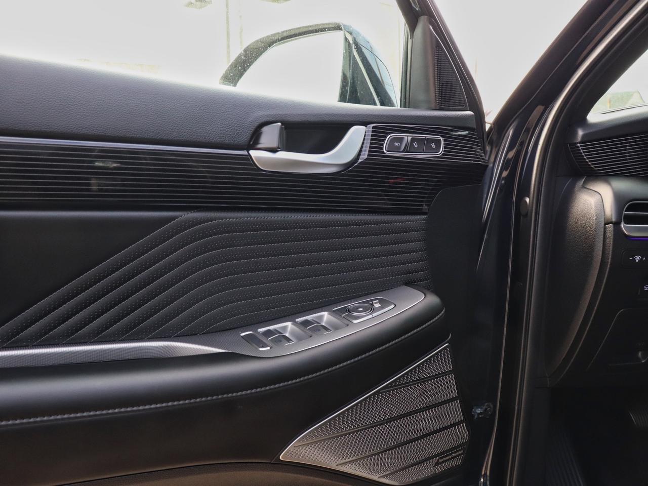 2025 Hyundai PALISADE Ultimate Calligraphy - Demo Unit | 4.99% Finance Available Photo