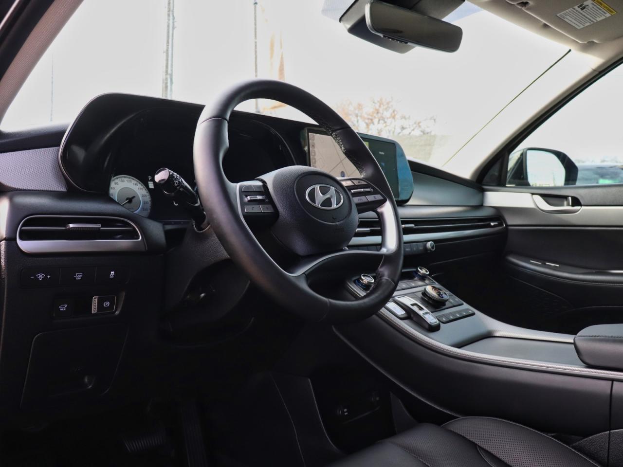 2025 Hyundai PALISADE Urban - Demo Unit | 4.99% Finance Available Photo