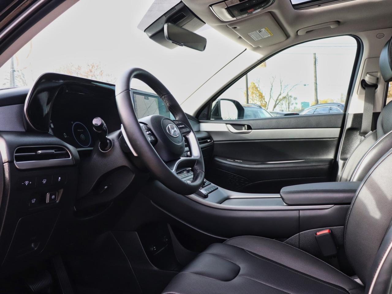 2025 Hyundai PALISADE Urban - Demo Unit | 4.99% Finance Available Photo