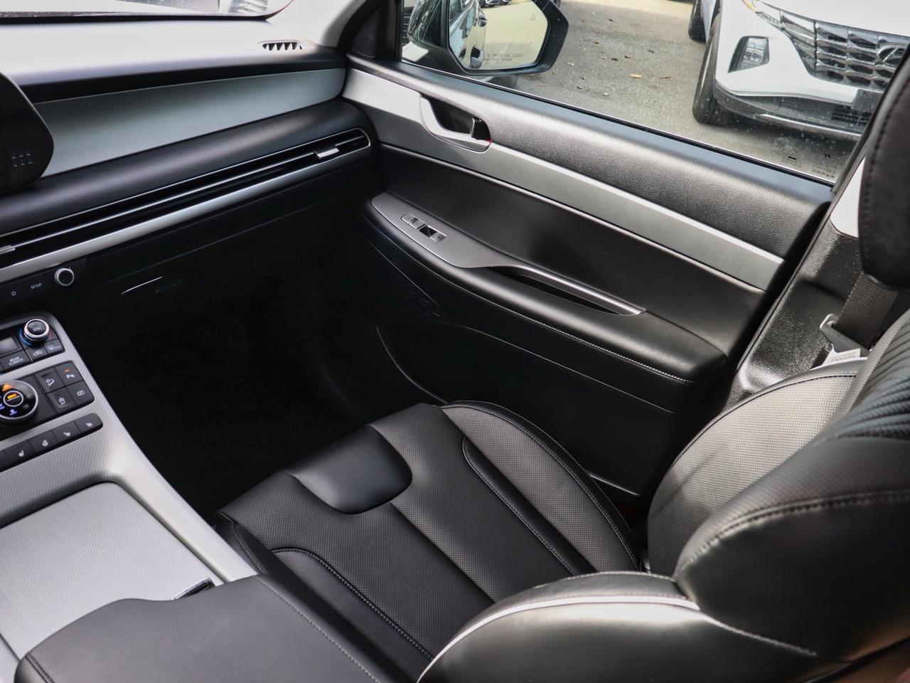 2025 Hyundai PALISADE Urban - Demo Unit | 4.99% Finance Available Photo