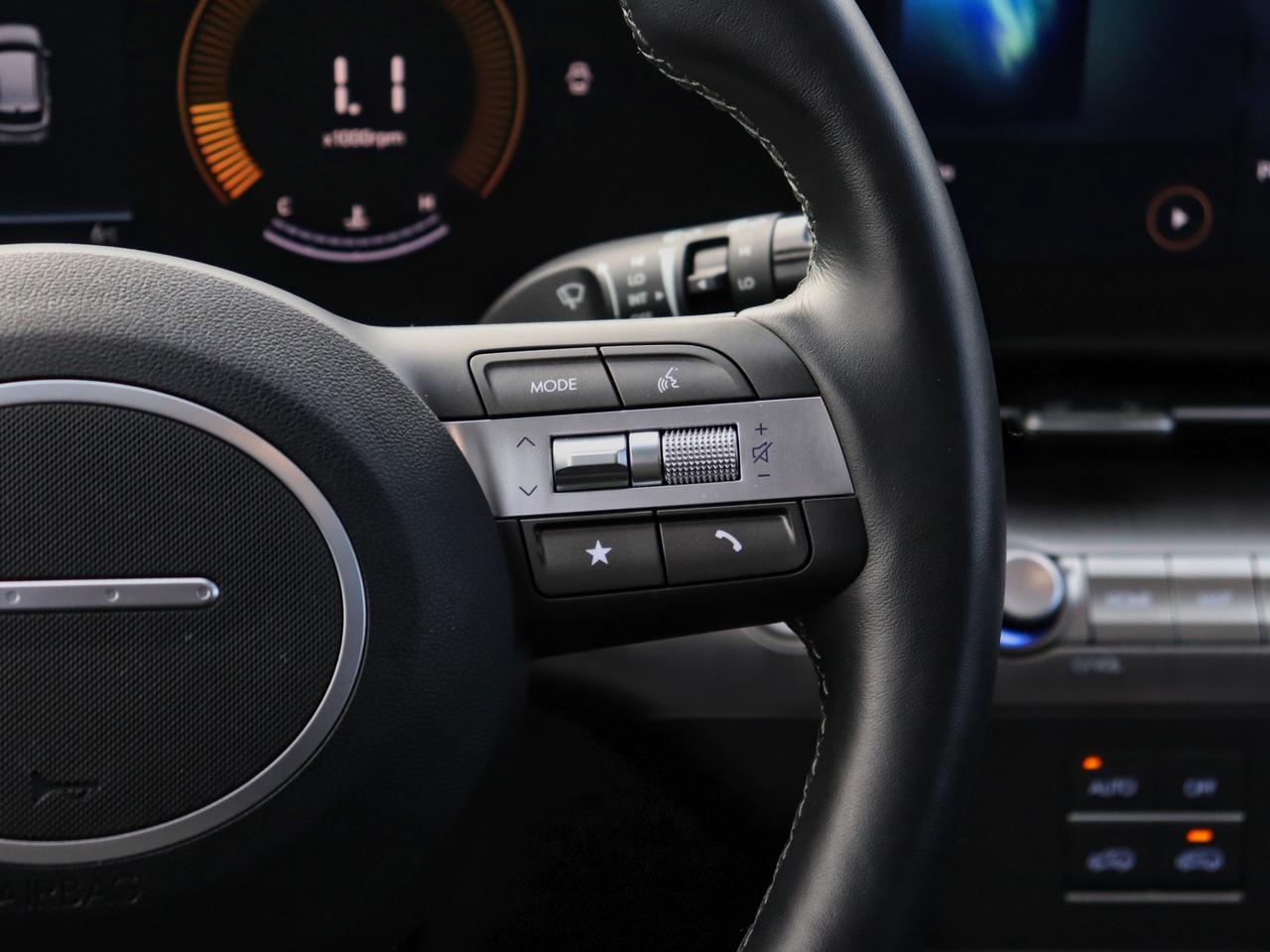 2025 Hyundai KONA TREND - LEATHER | SUNROOF | 3.99% FINANCE AVAILABLE Photo