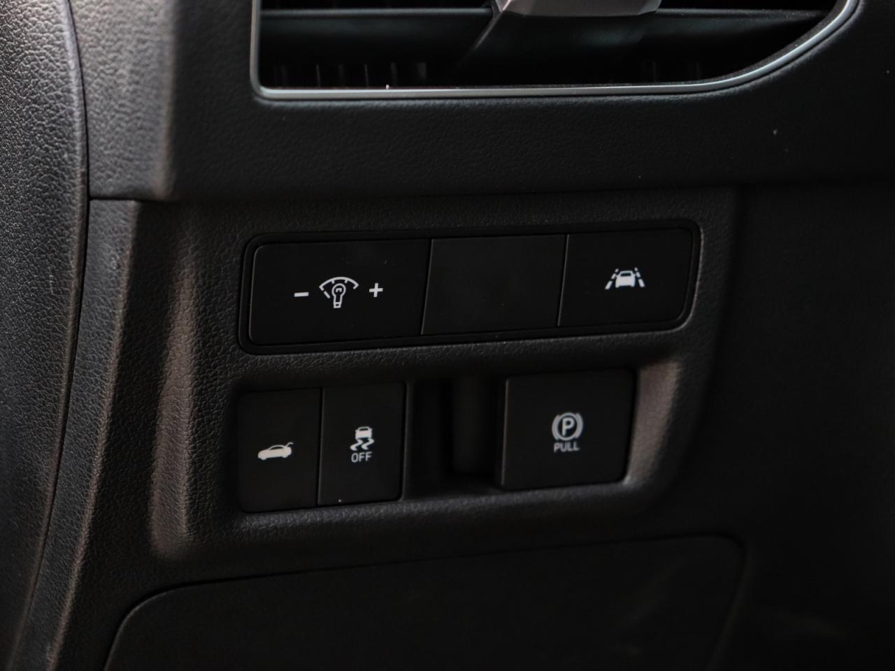 2022 Hyundai Sonata PREFERRED Photo