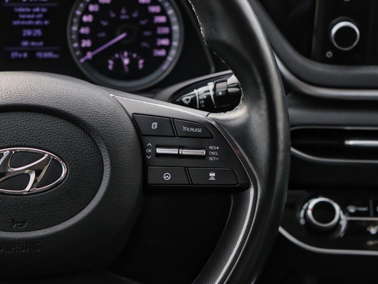 2022 Hyundai Sonata PREFERRED Photo