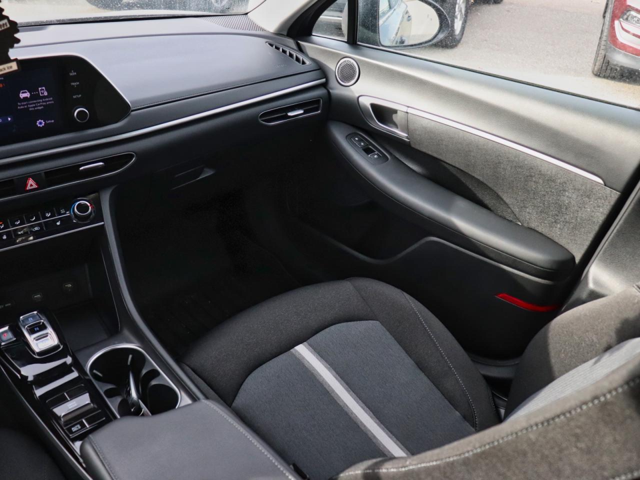 2022 Hyundai Sonata PREFERRED Photo