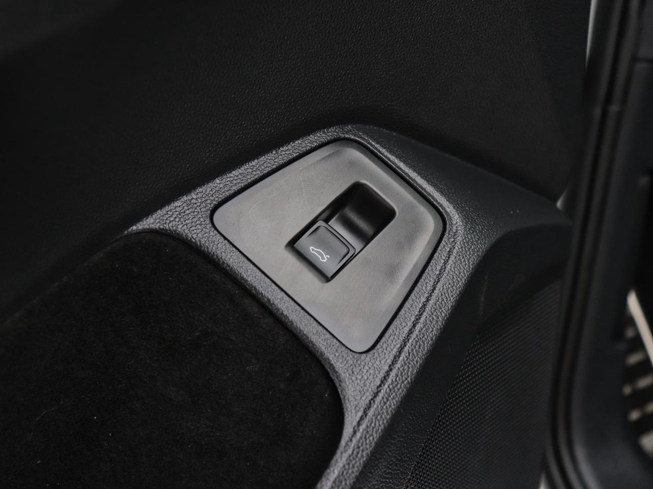 2021 Volkswagen Tiguan Comfortline - Heated Seats | Sunroof | Navigation Photo