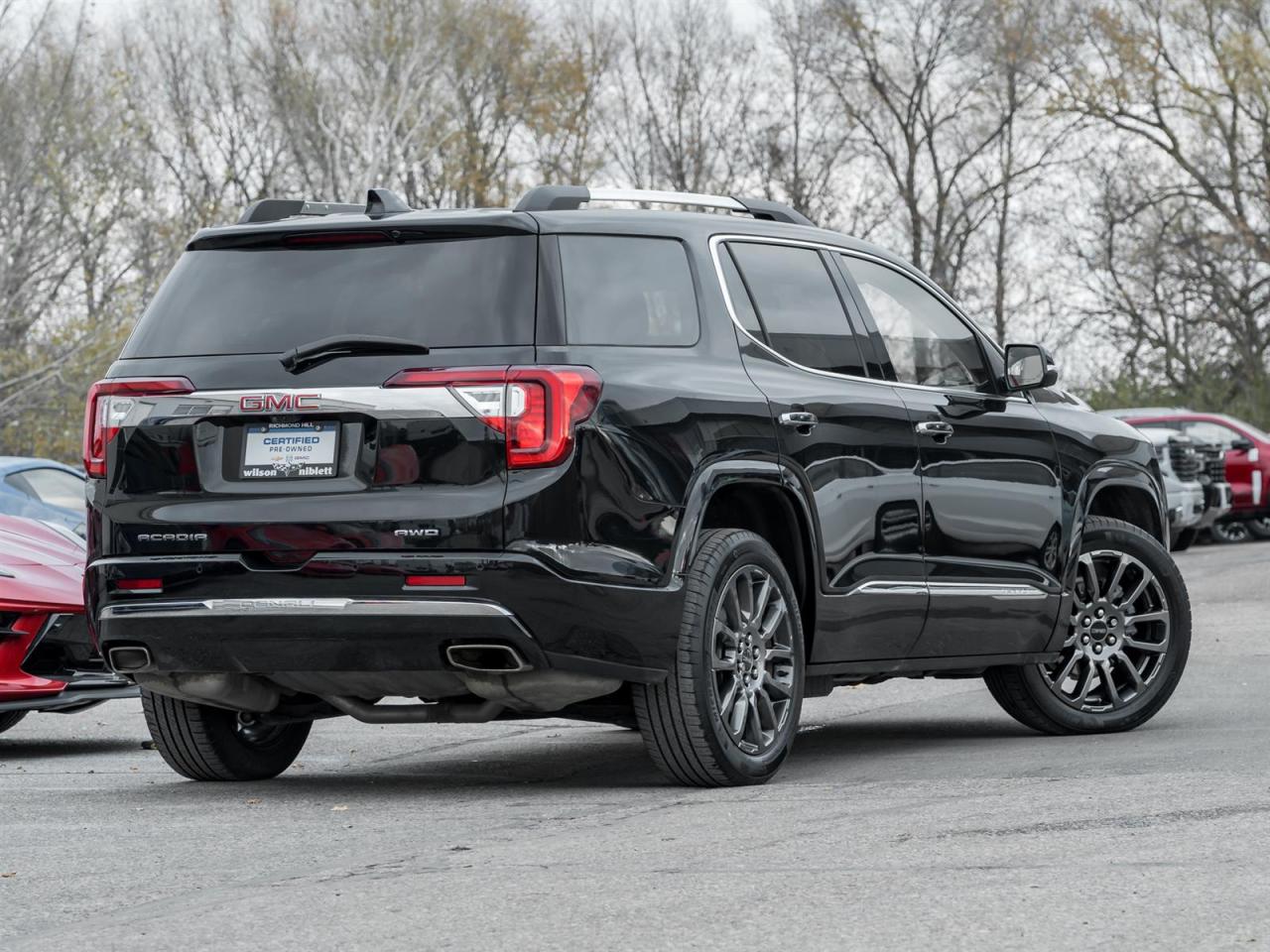 2022 GMC Acadia Denali Black Edition AWD- Photo4