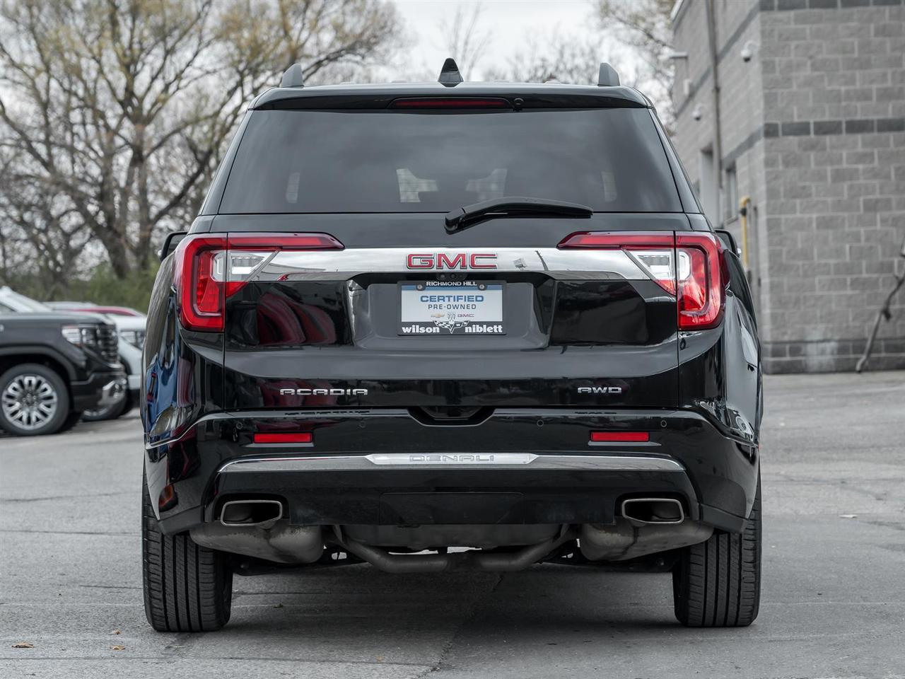 2022 GMC Acadia Denali Black Edition AWD- Photo