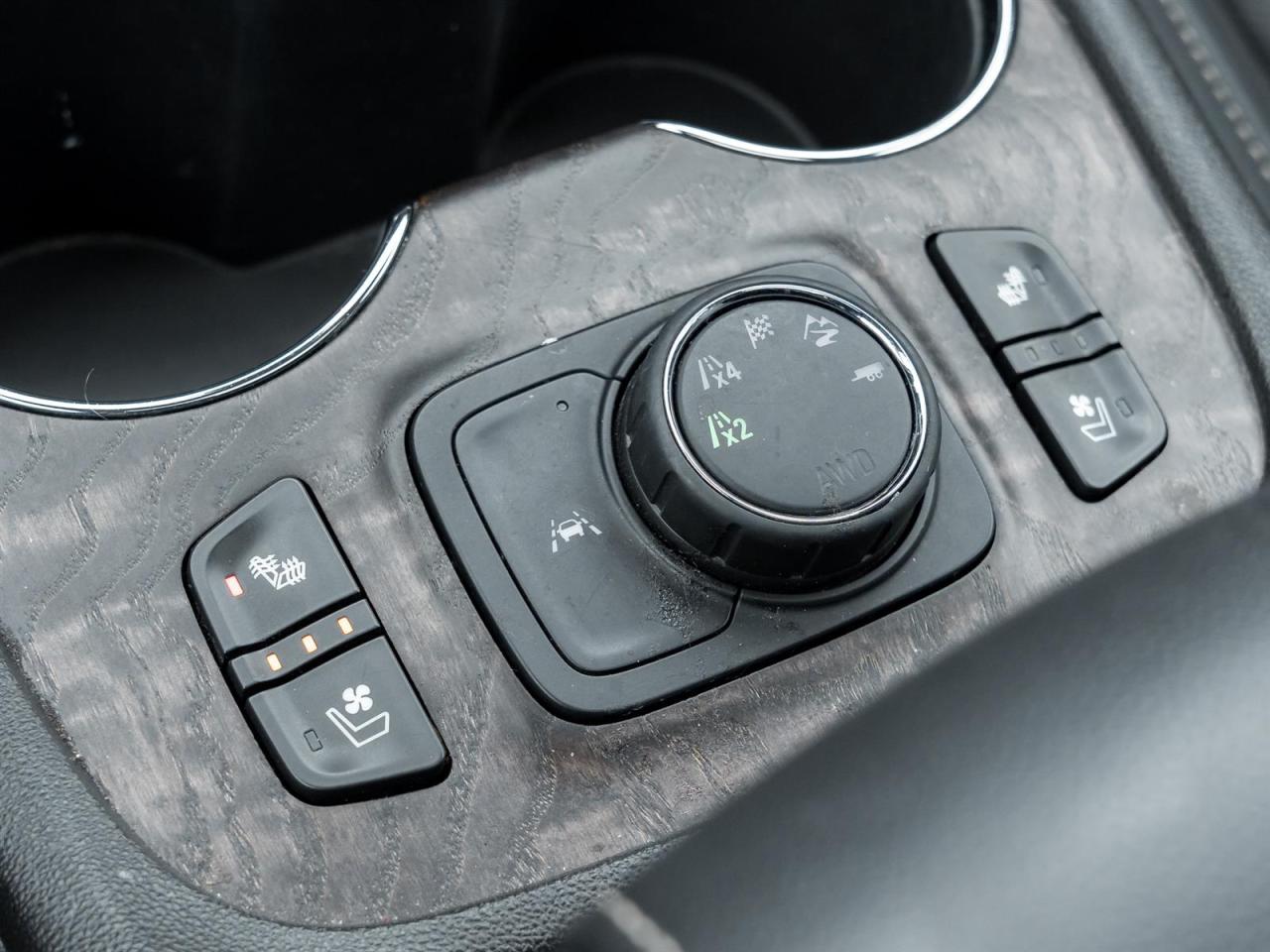 2022 GMC Acadia Denali Black Edition AWD- Photo