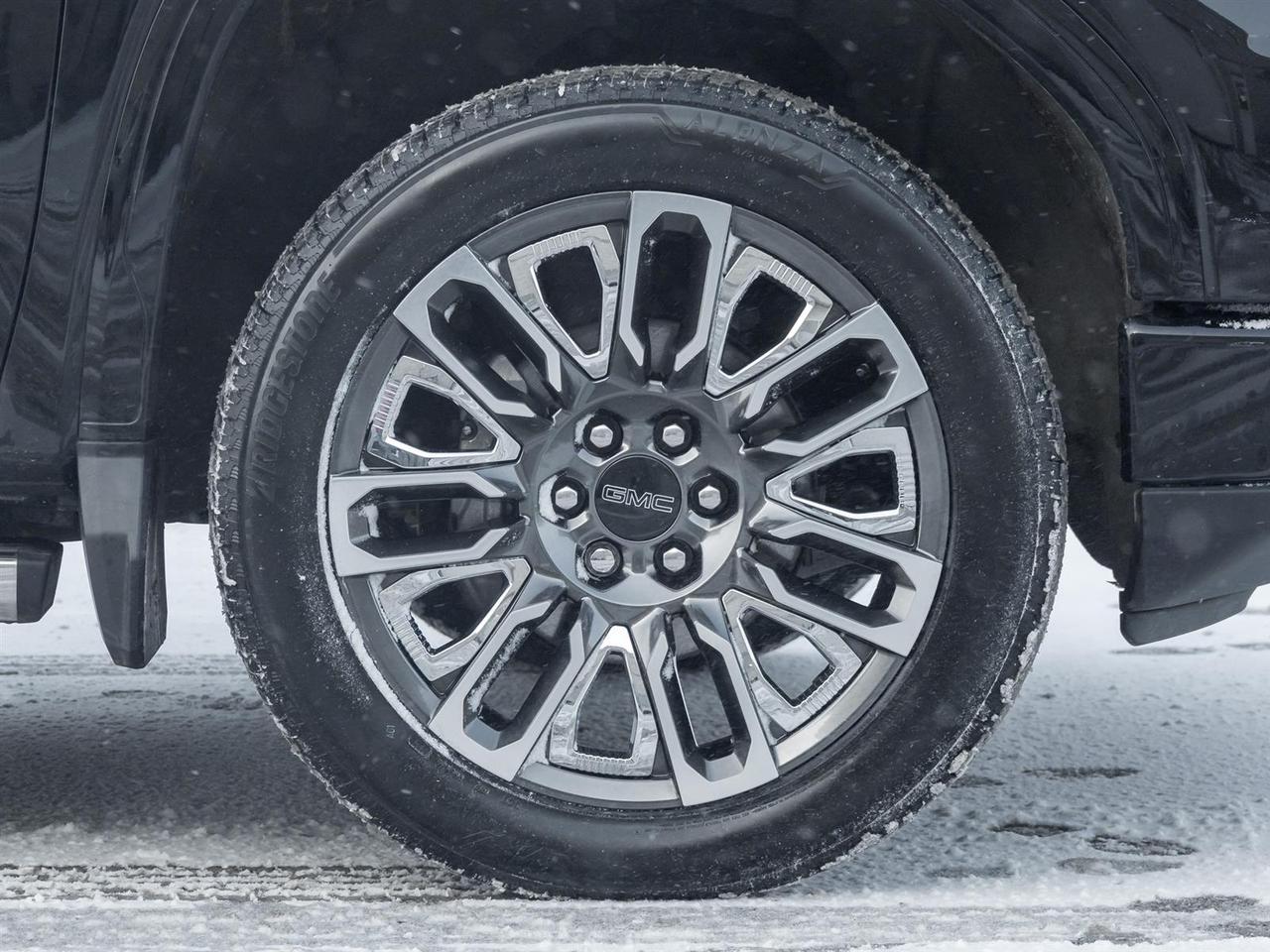 2023 GMC Sierra 1500 Denali Ultimate- 22 Inch Wheels | Surround Vision Photo3