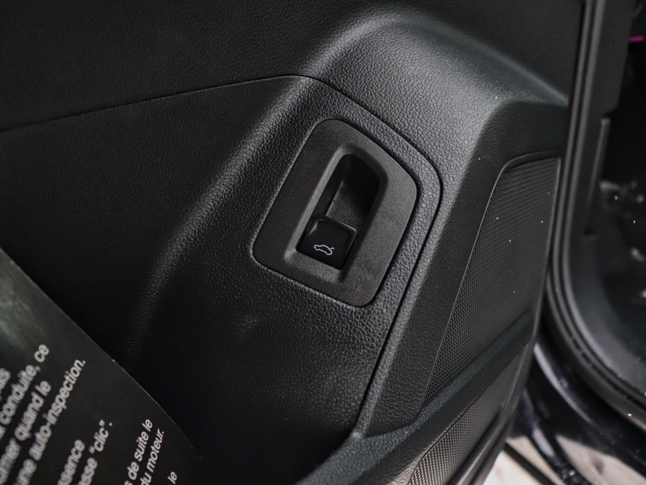 2023 Volkswagen Atlas HIGHLINE Photo