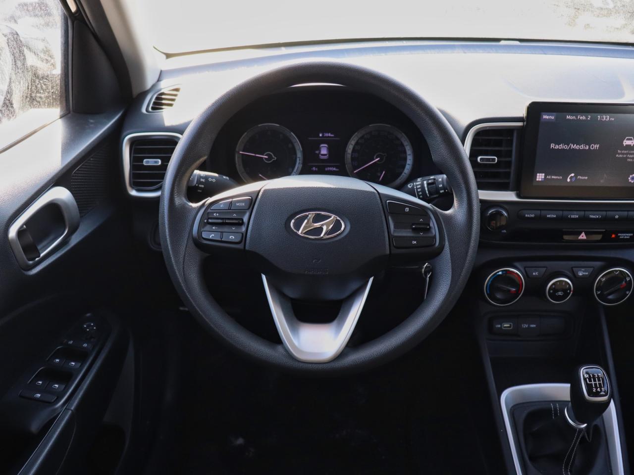2022 Hyundai Venue Essential - 6sp Manual | Cloth | Heated Seats Photo