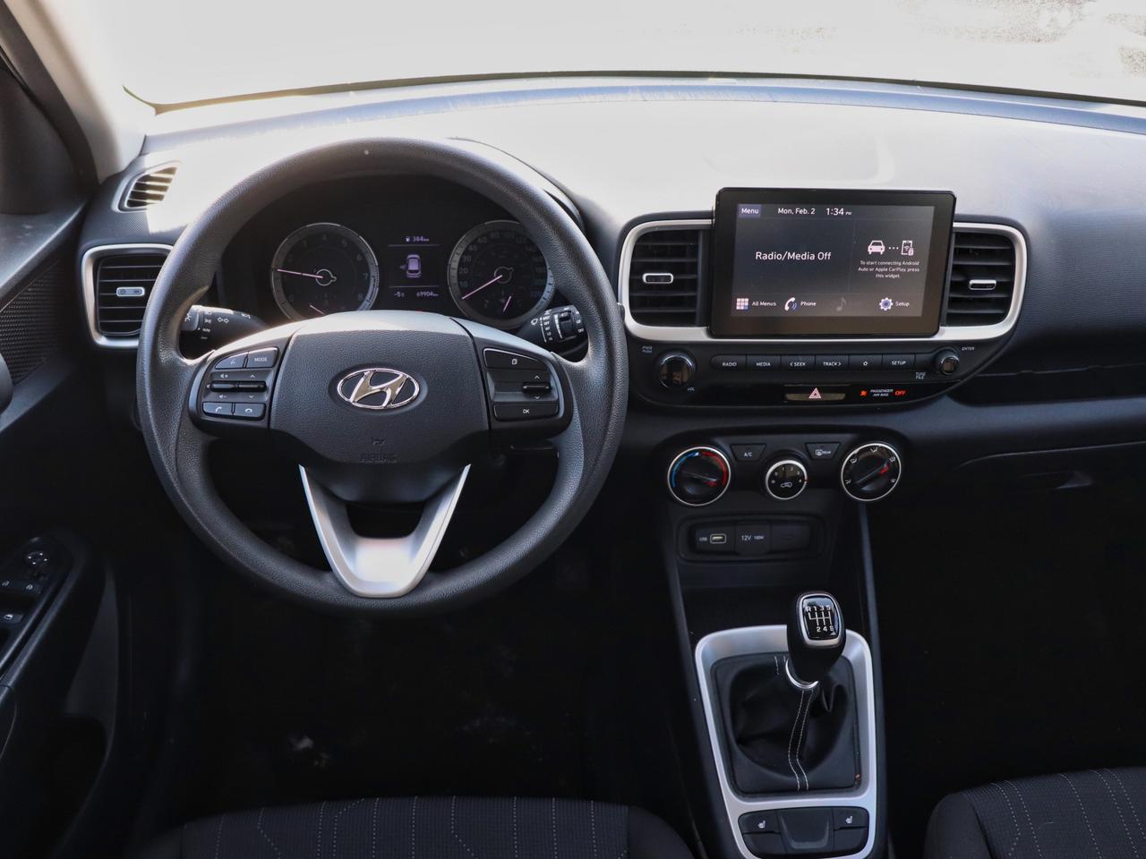 2022 Hyundai Venue Essential - 6sp Manual | Cloth | Heated Seats Photo