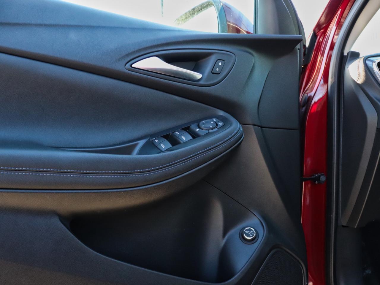 2025 Buick Encore GX Sport Touring AWD Photo