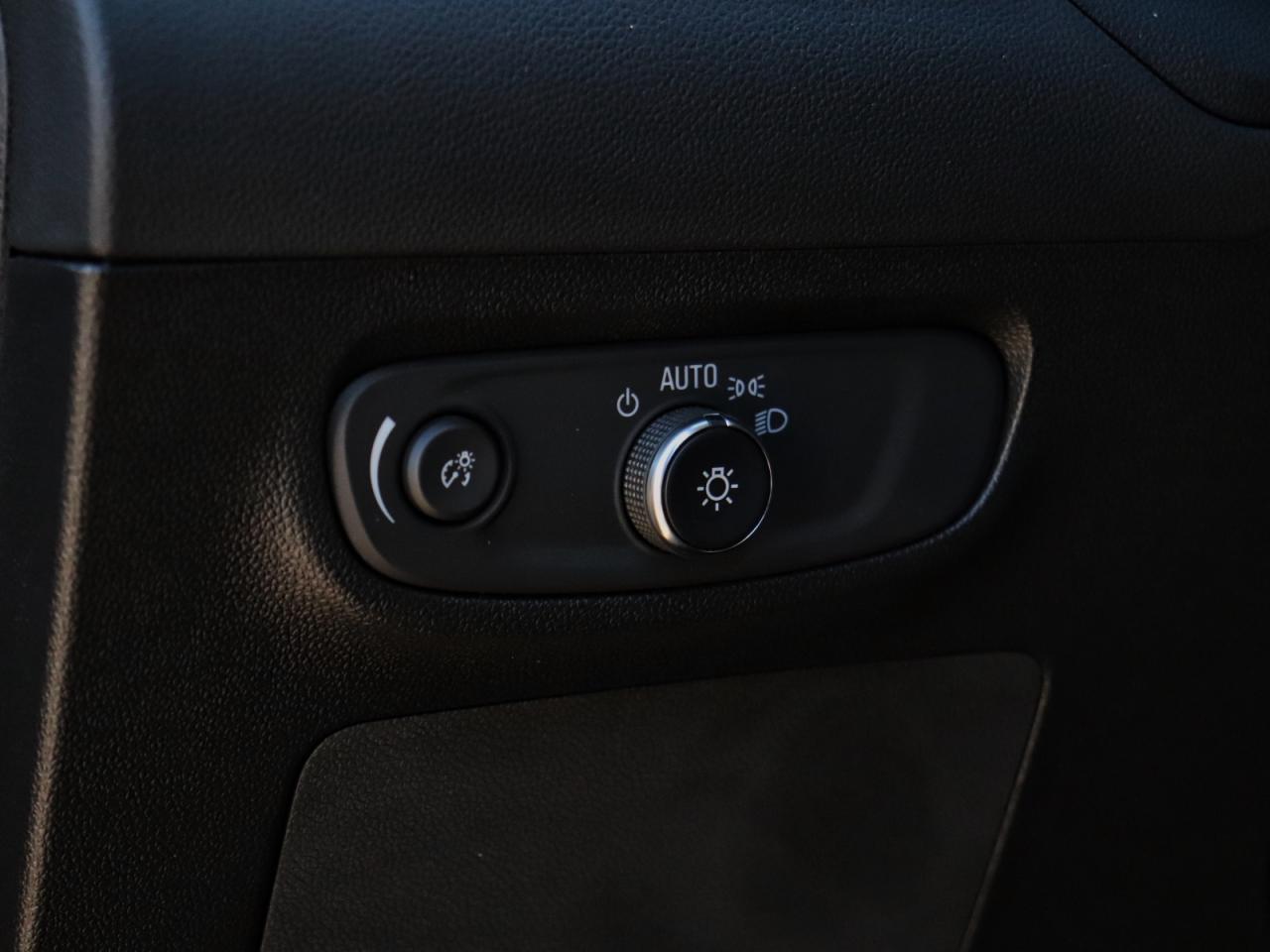 2025 Buick Encore GX Sport Touring AWD Photo