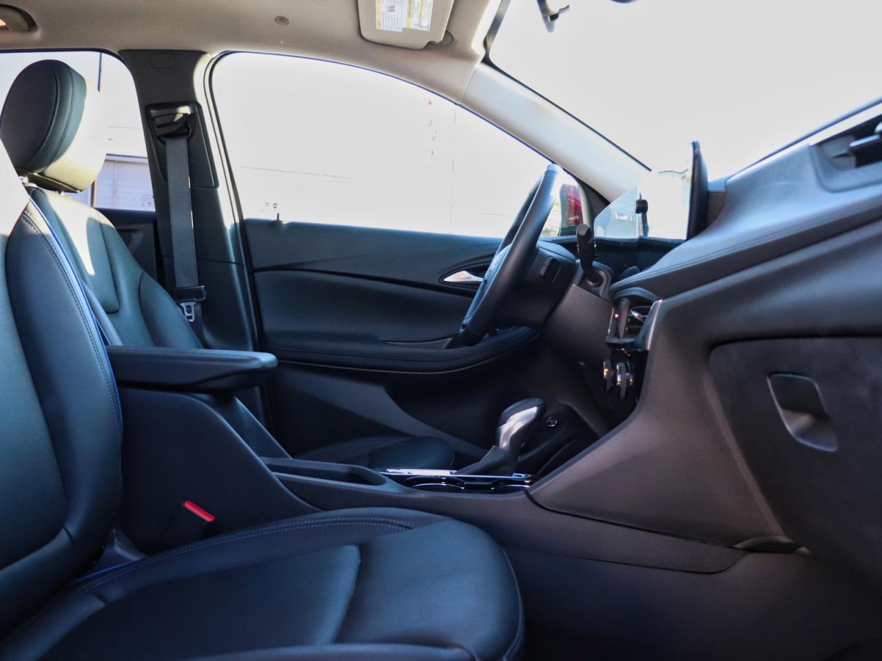 2025 Buick Encore GX Sport Touring AWD Photo