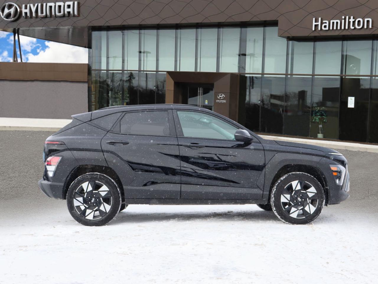 2025 Hyundai KONA Preferred Photo2