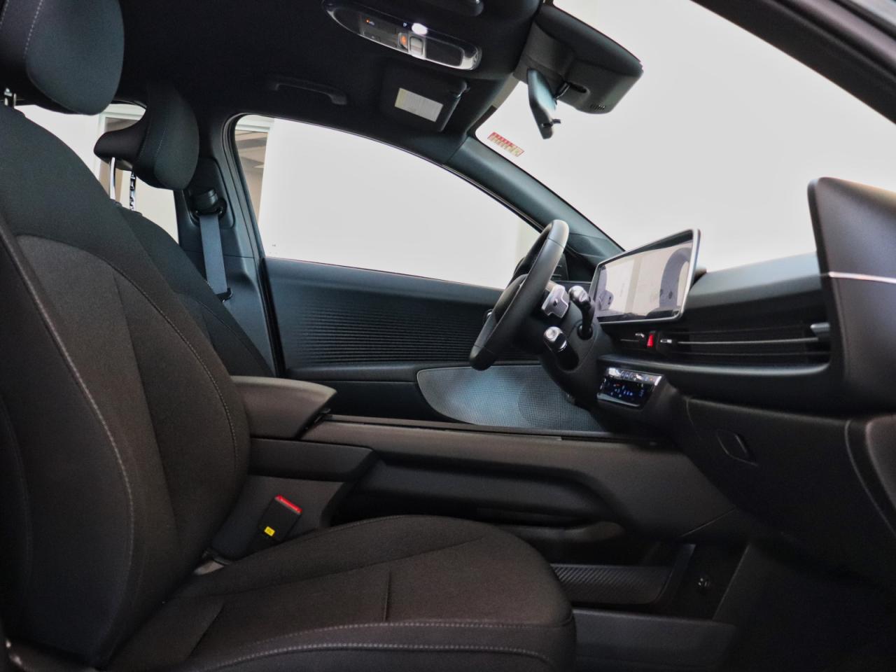 2025 Hyundai IONIQ 6 Preferred Photo