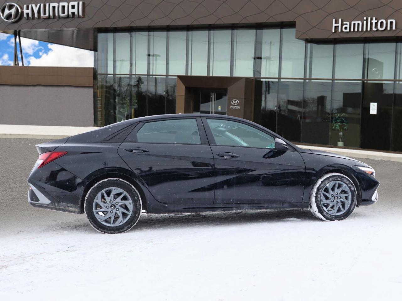 2025 Hyundai Elantra Preferred Photo2