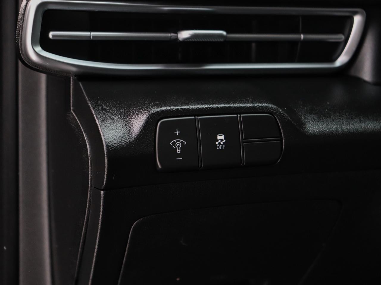 2025 Hyundai Elantra Preferred Photo