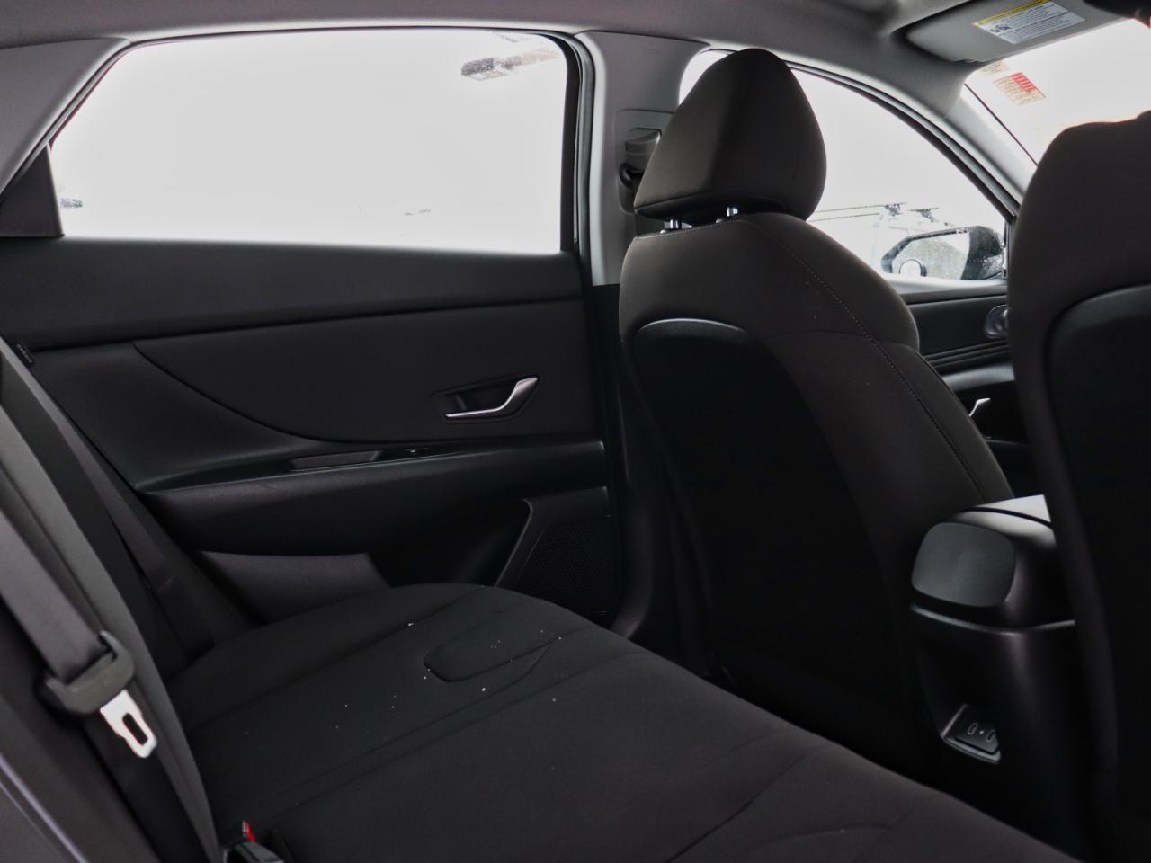 2025 Hyundai Elantra Preferred Photo