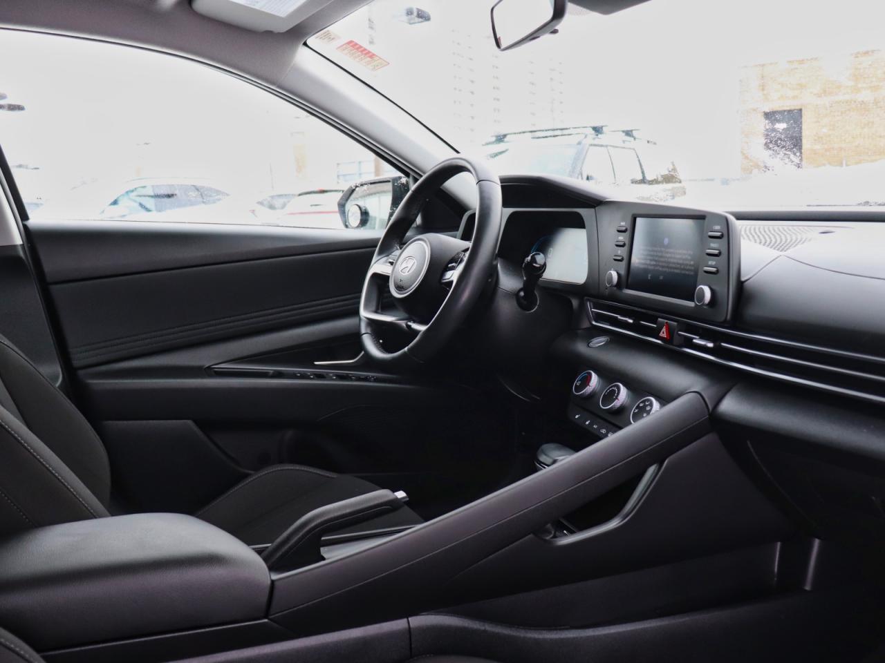 2025 Hyundai Elantra Preferred Photo