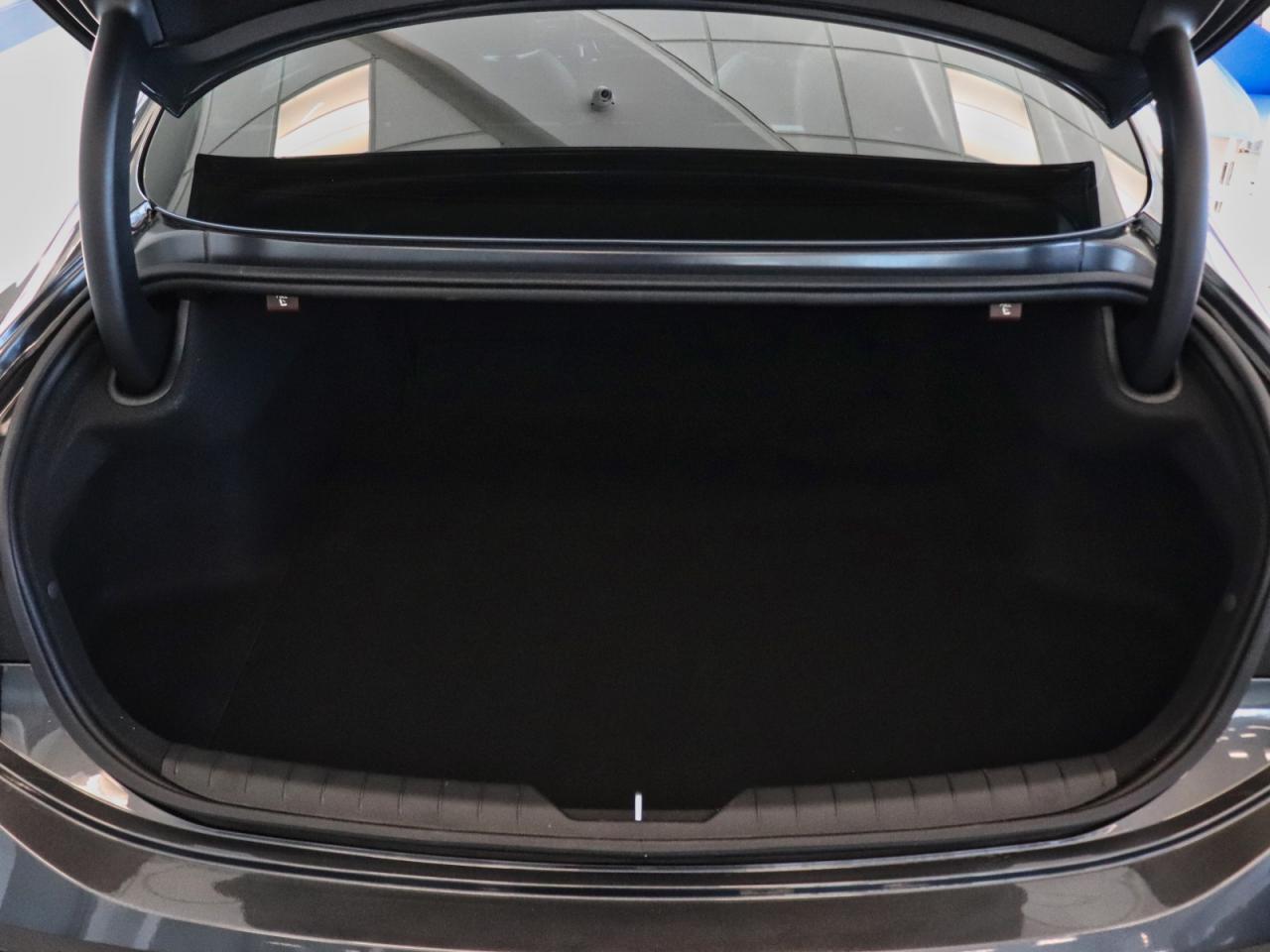 2025 Hyundai Sonata Preferred-Trend - | Leather | Sunroof | Winter Tires Photo