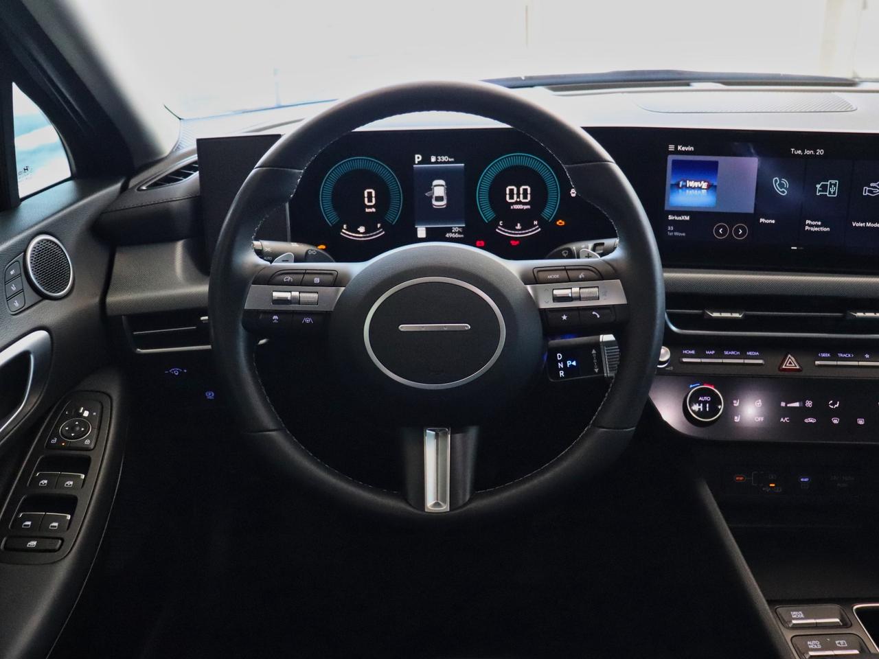 2025 Hyundai Sonata Preferred-Trend - | Leather | Sunroof | Winter Tires Photo