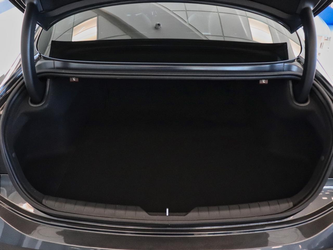 2025 Hyundai Sonata Preferred-Trend - | Leather | Sunroof | Winter Tires Photo