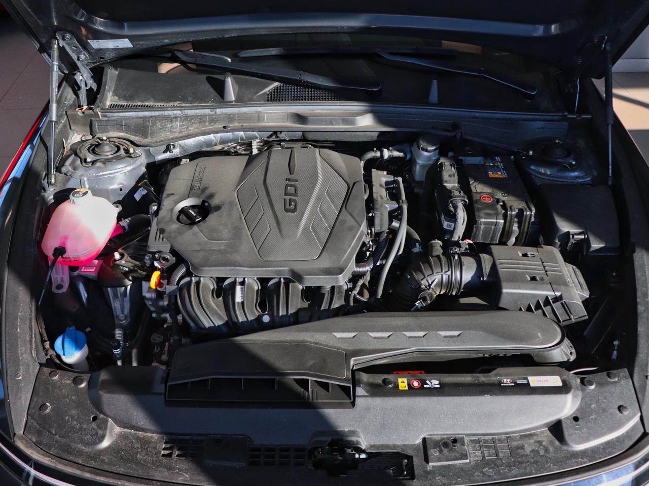 2025 Hyundai Sonata Preferred-Trend - | Leather | Sunroof | Winter Tires Photo