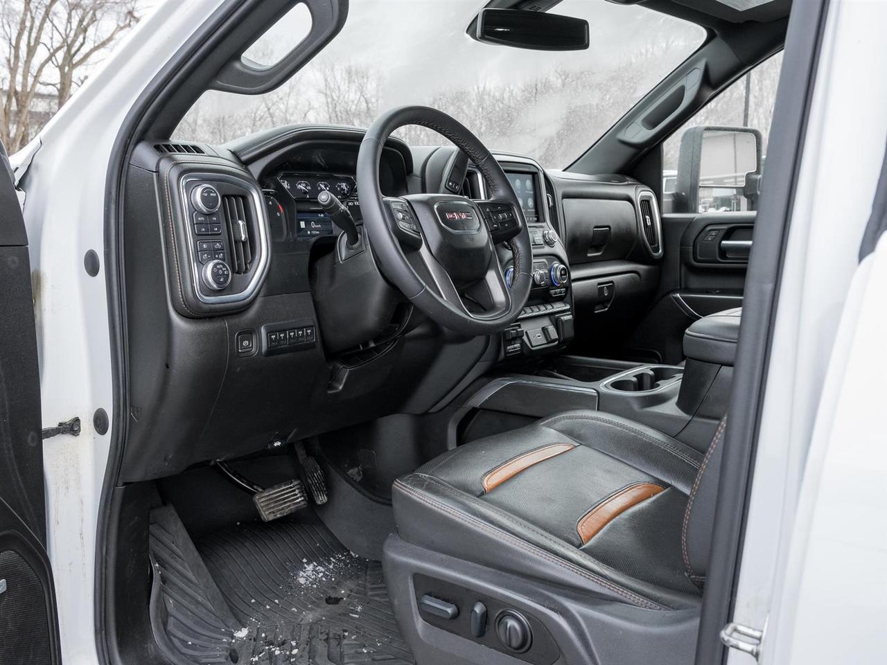 2022 GMC Sierra 3500HD AT4- Diesel | Off-Road Steps | Surround Vision Photo