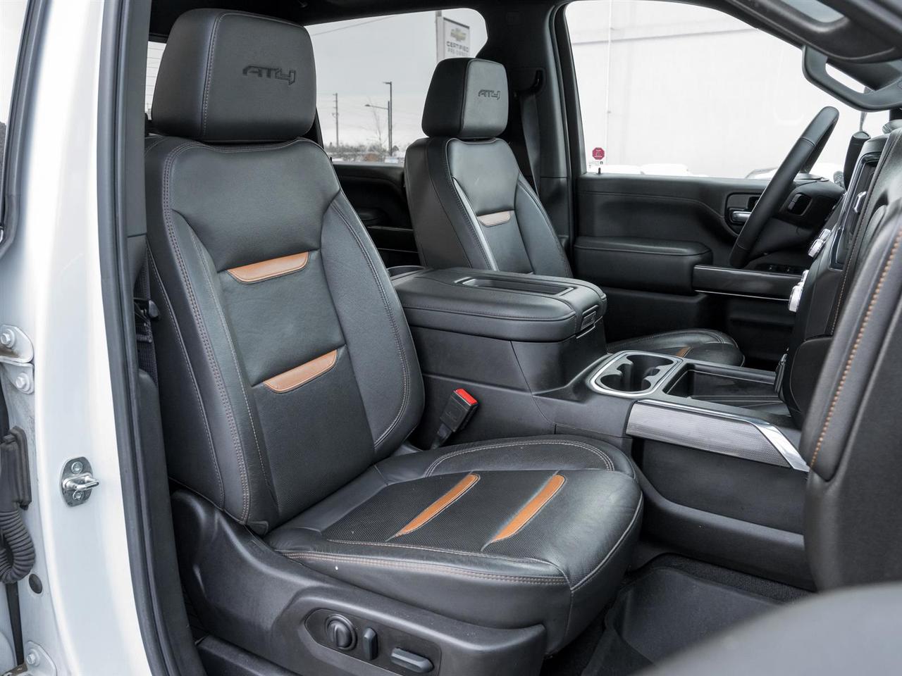 2022 GMC Sierra 3500HD AT4- Diesel | Off-Road Steps | Surround Vision Photo