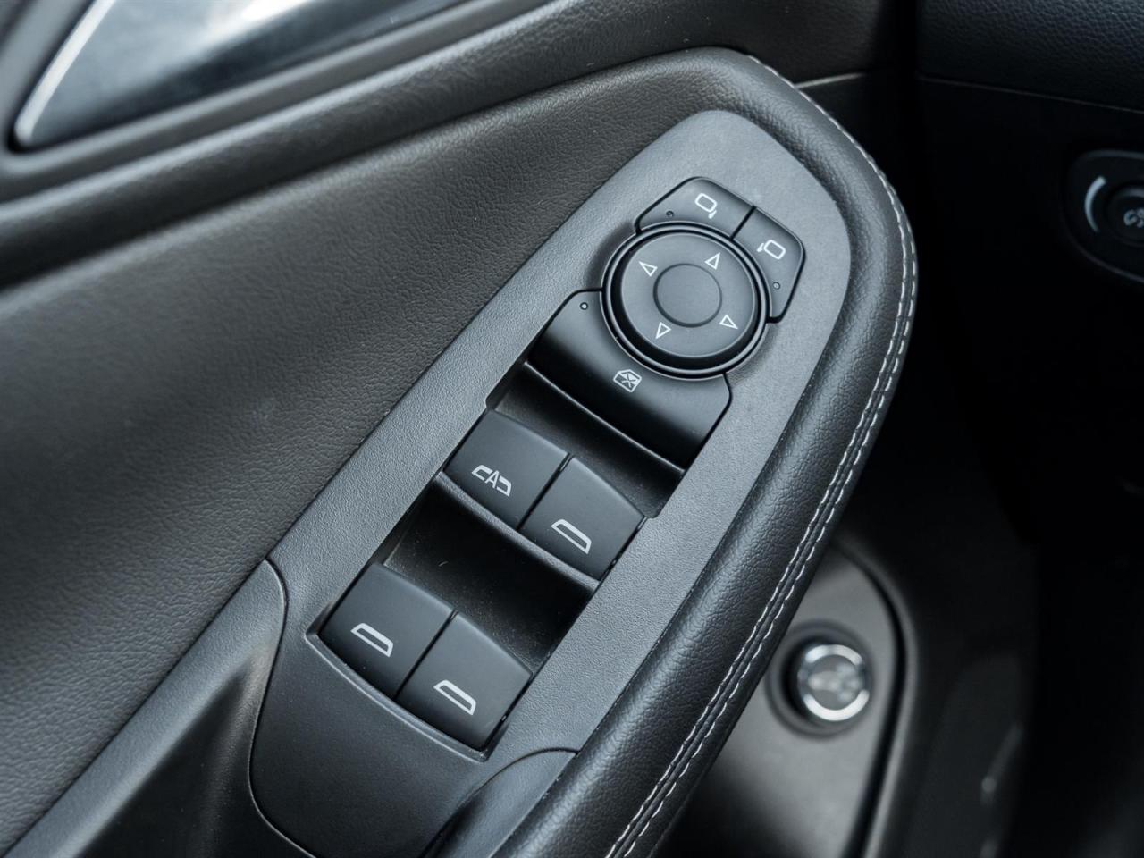 2024 Buick Encore GX Sport Touring AWD- Heated Steering Wheel Photo