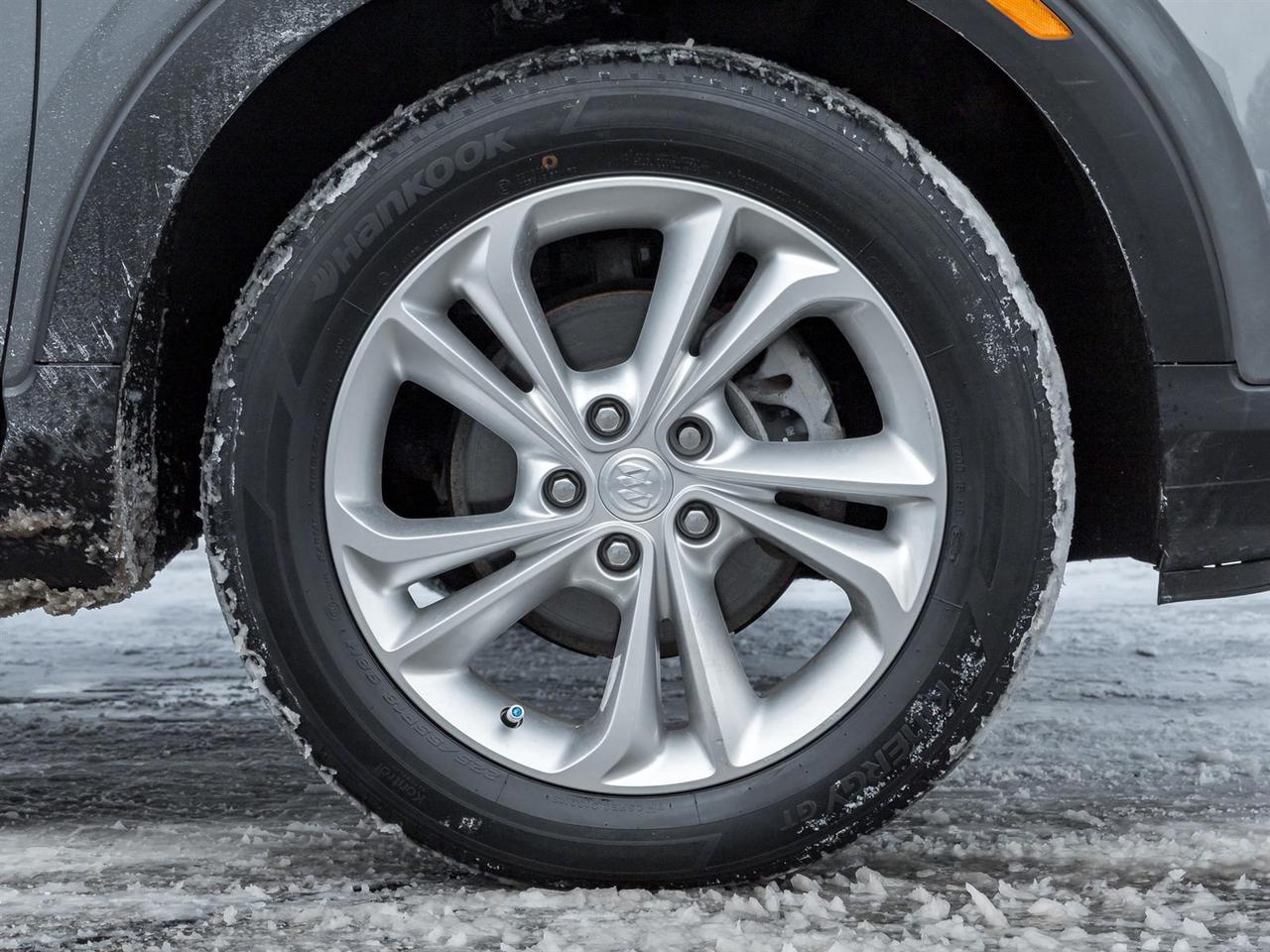 2022 Buick Encore GX Preferred AWD- Hands-Free Liftgate | Remote Start Photo3