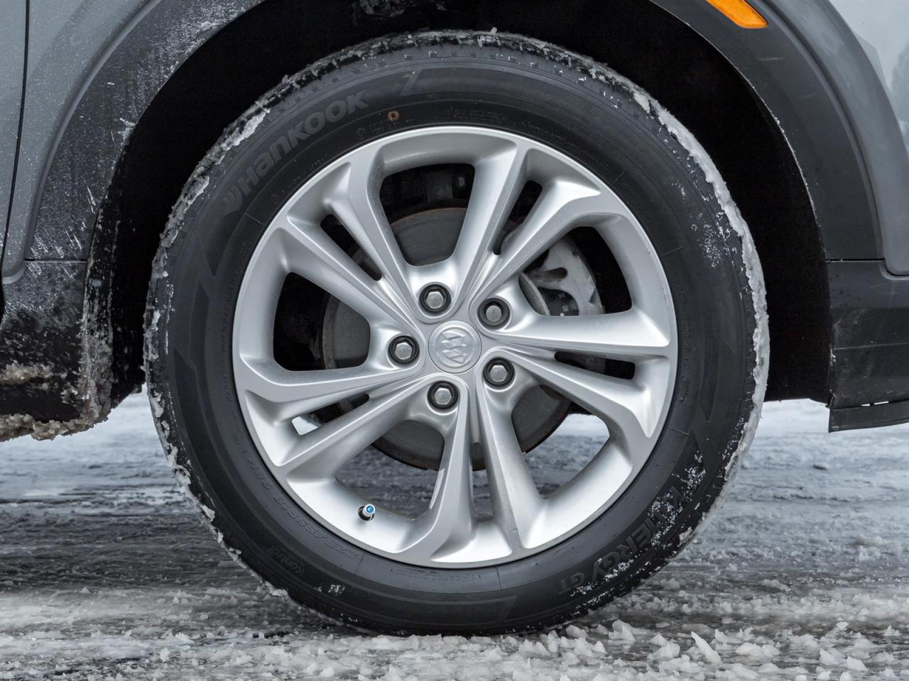 2022 Buick Encore GX Preferred AWD- Hands-Free Liftgate | Remote Start Photo