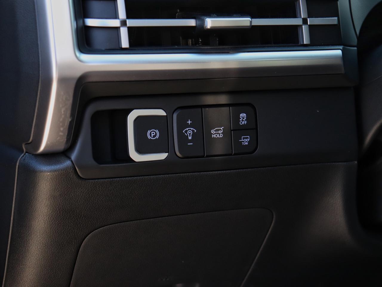 2025 Hyundai Santa Fe XRT - Demo Unit | 4.79% Finance Available Photo