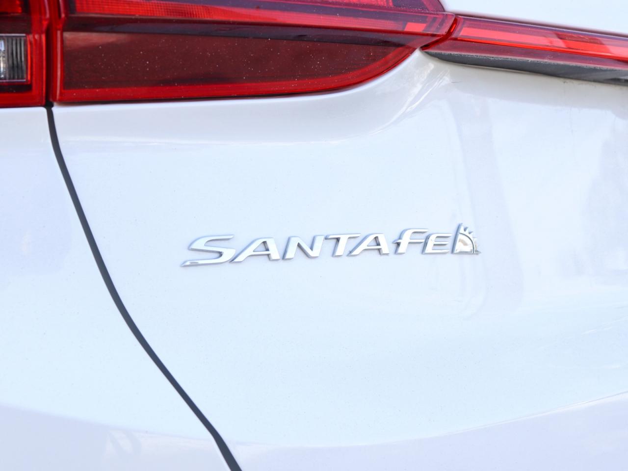 2022 Hyundai Santa Fe Preferred Photo
