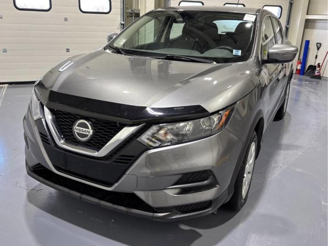 2021 Nissan Qashqai S | 6-Speed Manual | CarPlay + Android | Rear Camera | BSM | and More ! Photo0
