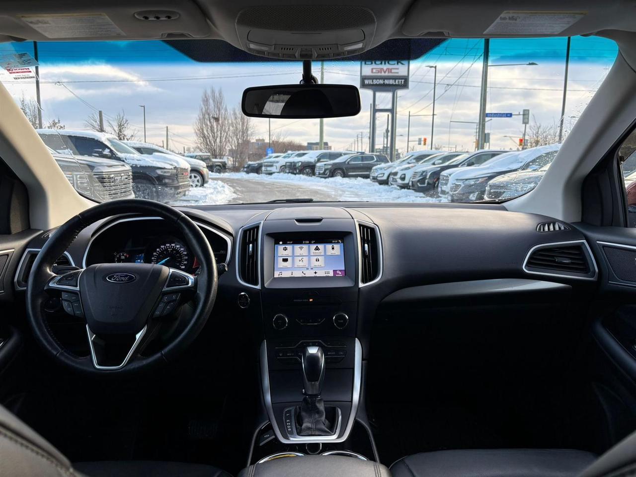 2016 Ford Edge SEL AWD-  Panoramic Sunroof | Heated Seats Photo4