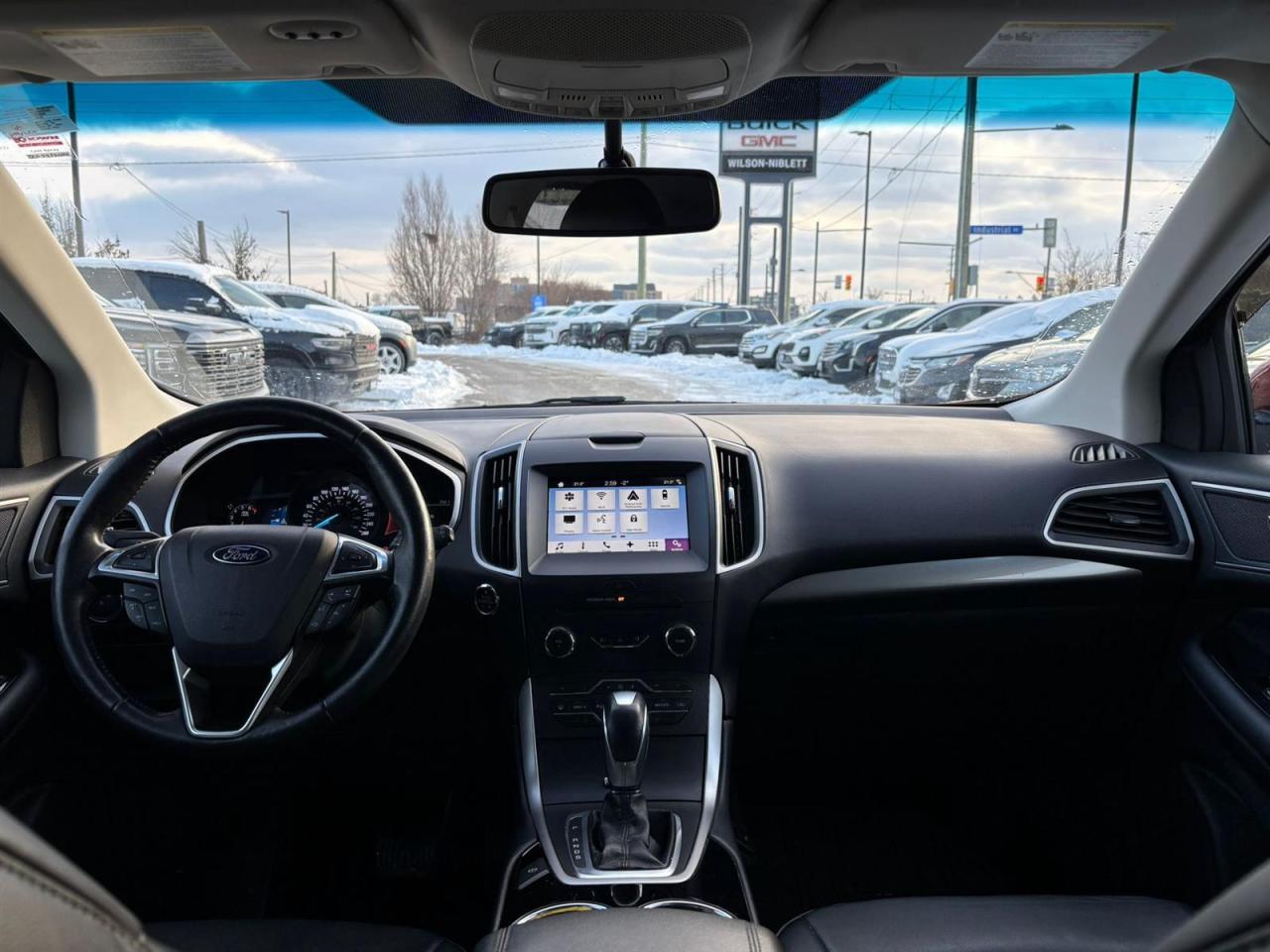 2016 Ford Edge SEL AWD-  Panoramic Sunroof | Heated Seats Photo4