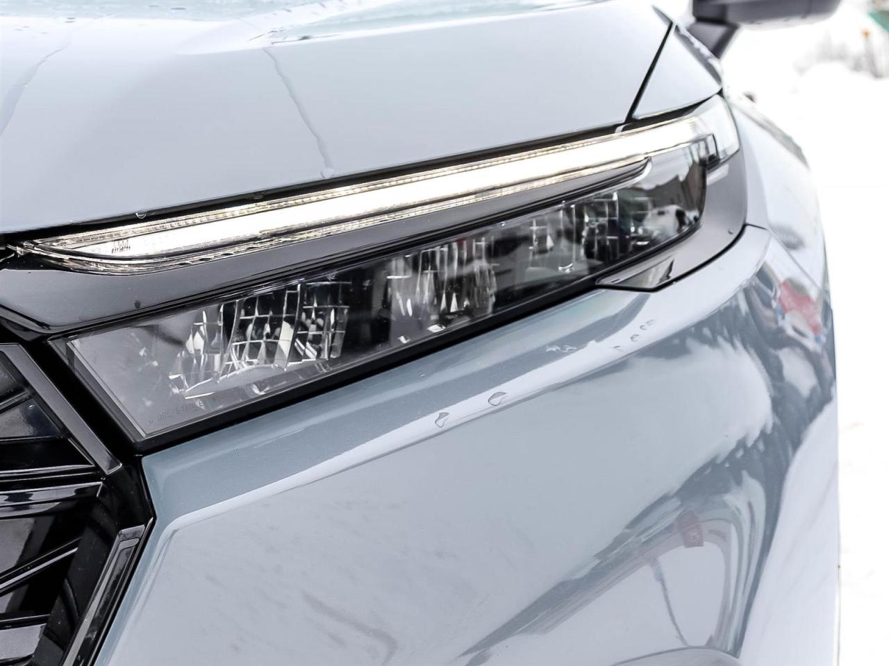 2023 Honda CR-V Hybrid Touring Photo