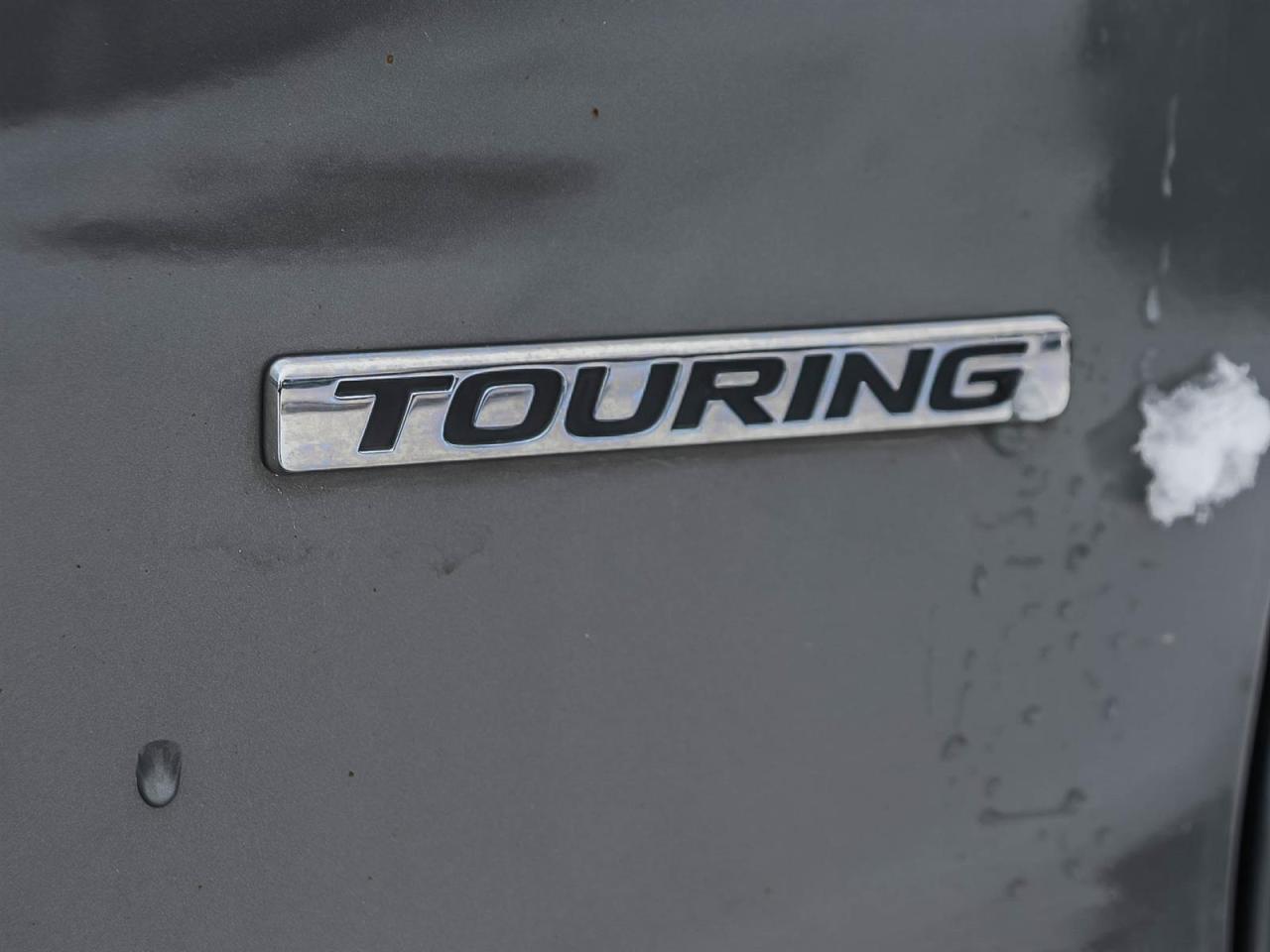 2023 Honda CR-V Hybrid Touring Photo