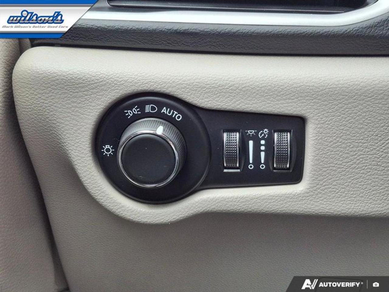 2024 Dodge Grand Caravan SXT | Heated Seats + Steering | Carplay and Android Auto | Remote Start | Power Liftgate and More ! Photo