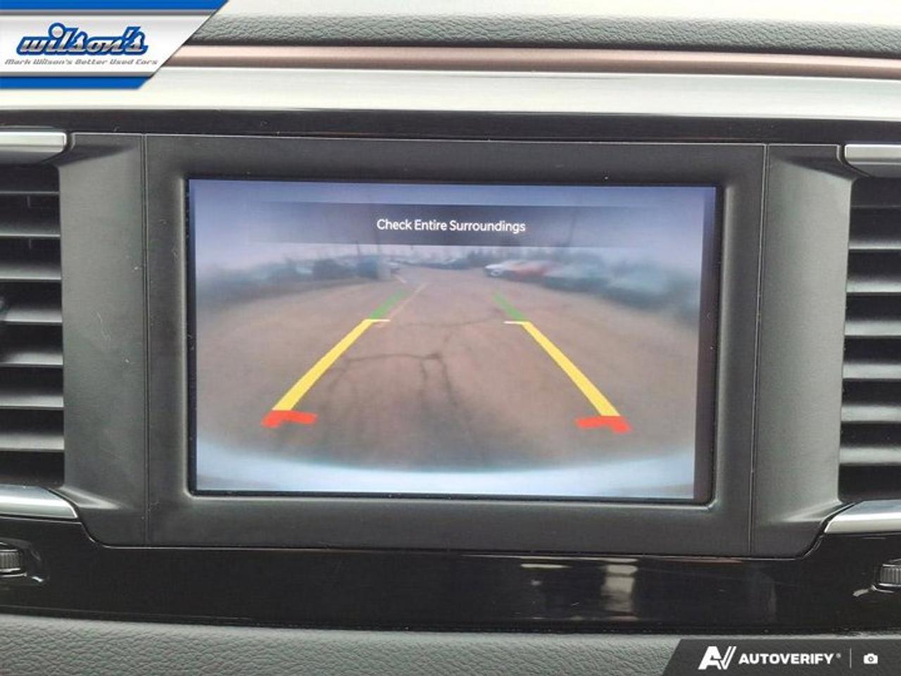 2024 Dodge Grand Caravan SXT | Heated Seats + Steering | Carplay and Android Auto | Remote Start | Power Liftgate and More ! Photo
