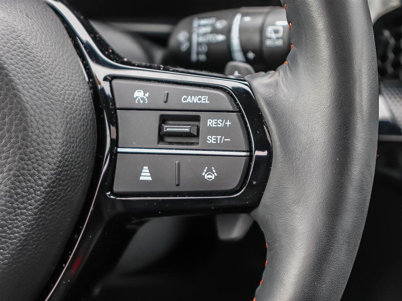 2023 Honda CR-V Hybrid Touring Photo