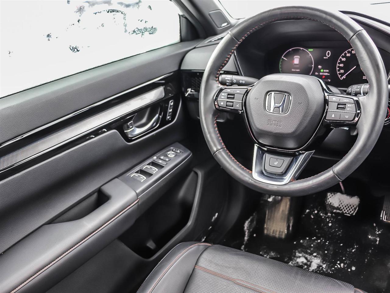 2023 Honda CR-V Hybrid Touring Photo