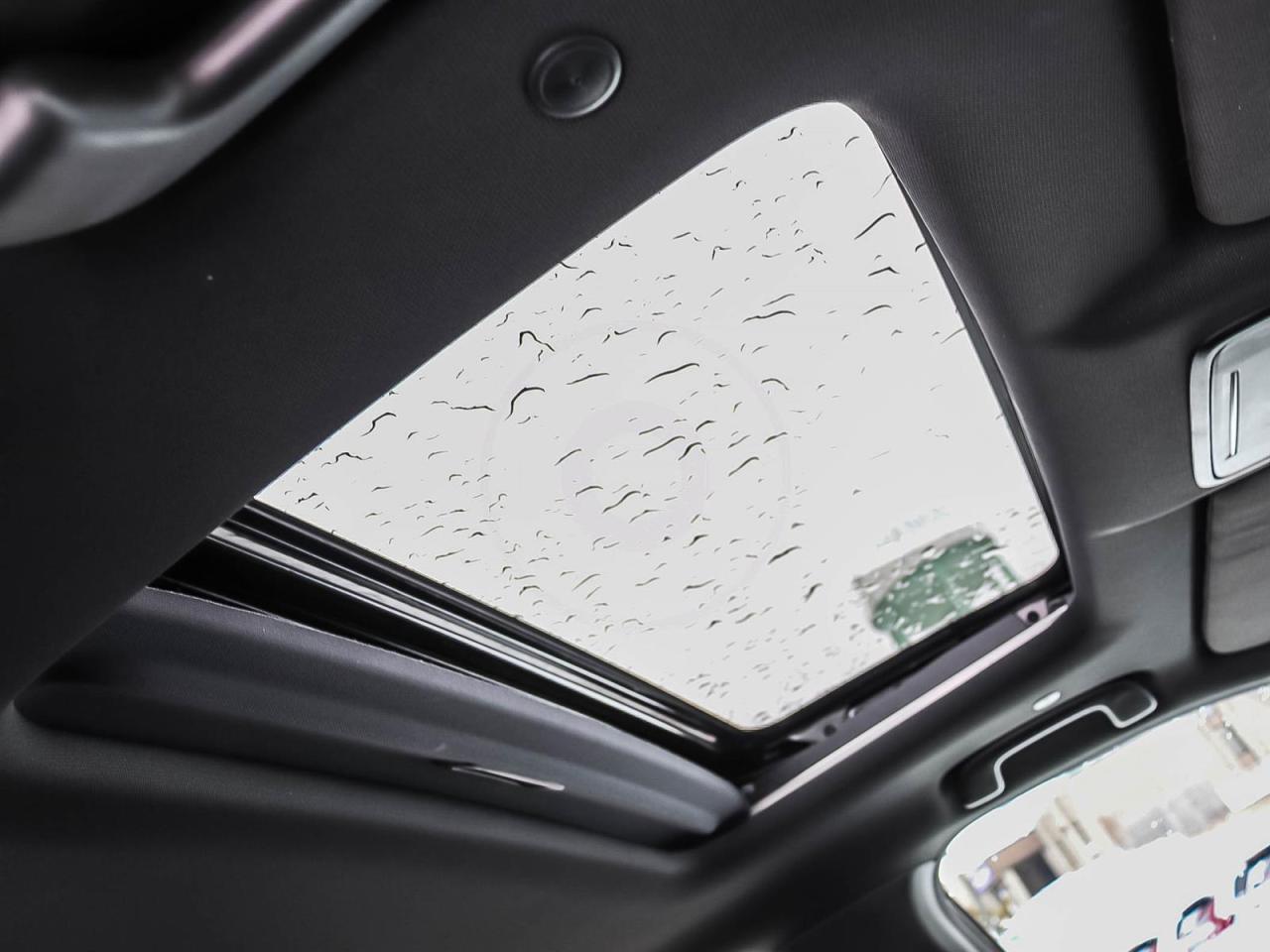 2023 Honda CR-V Hybrid Touring Photo