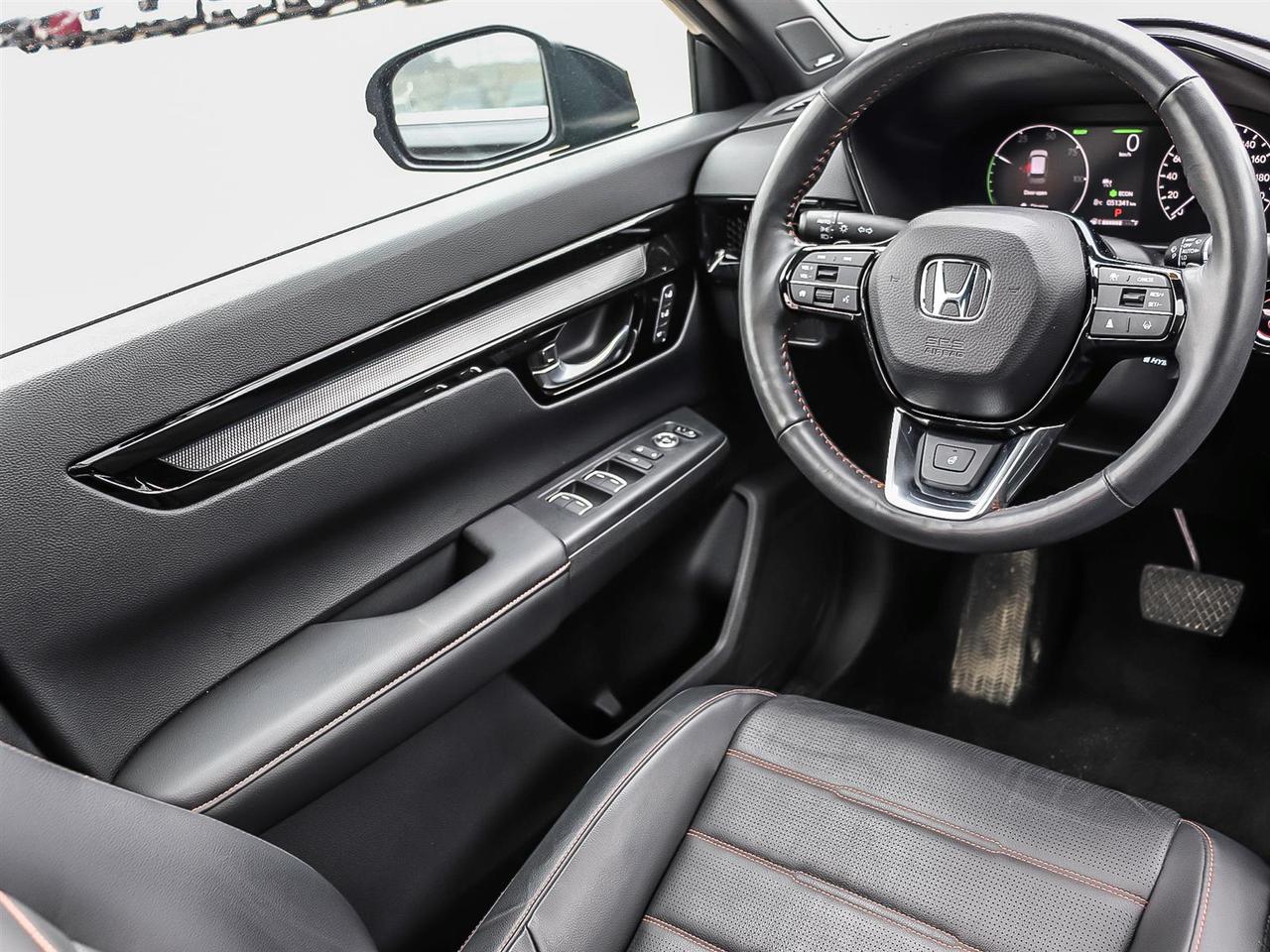 2023 Honda CR-V Hybrid Touring Photo