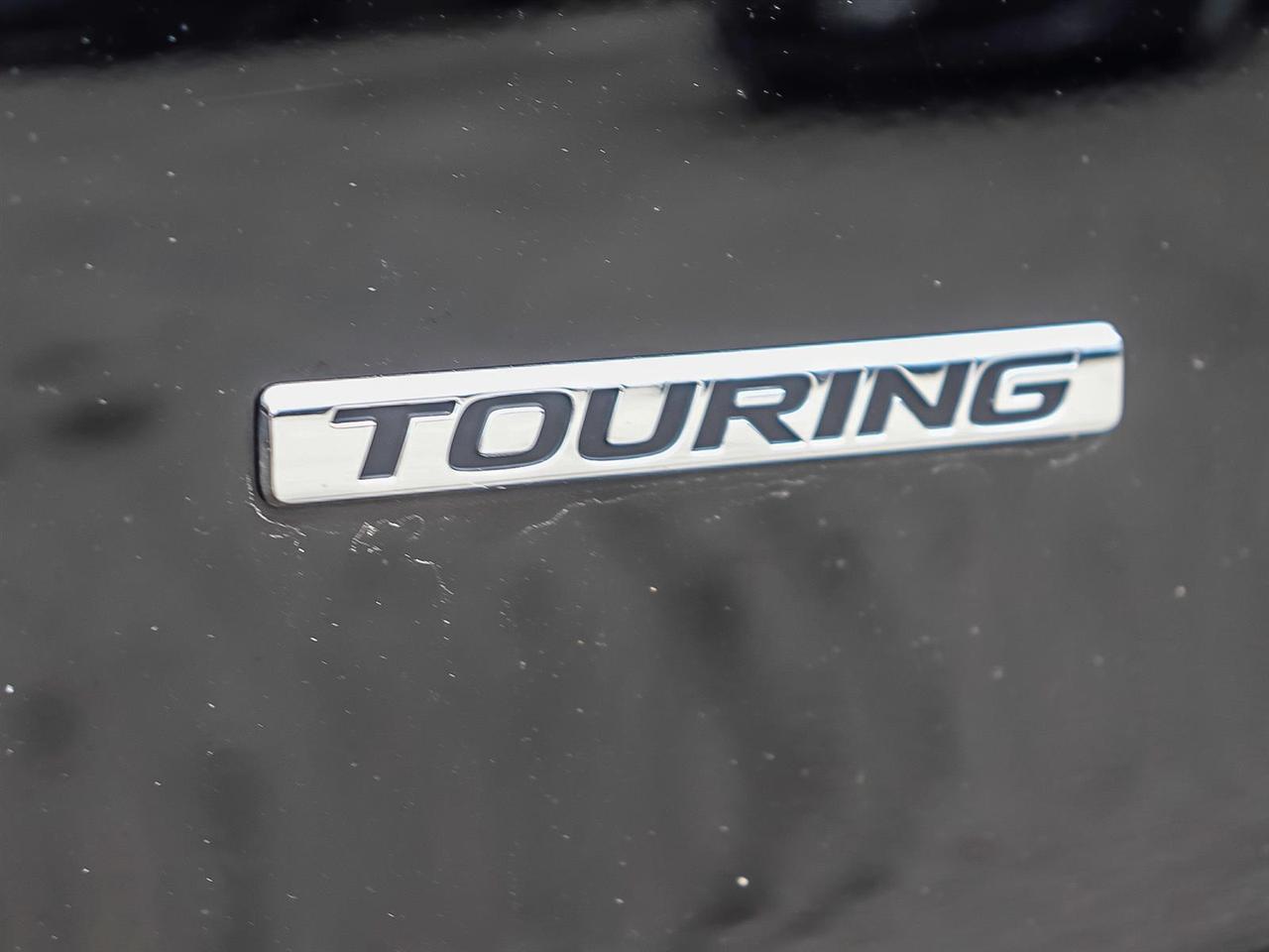 2023 Honda CR-V Hybrid Touring Photo